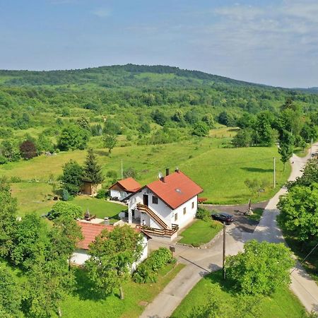 Guest House Family Dukic Раковица Экстерьер фото