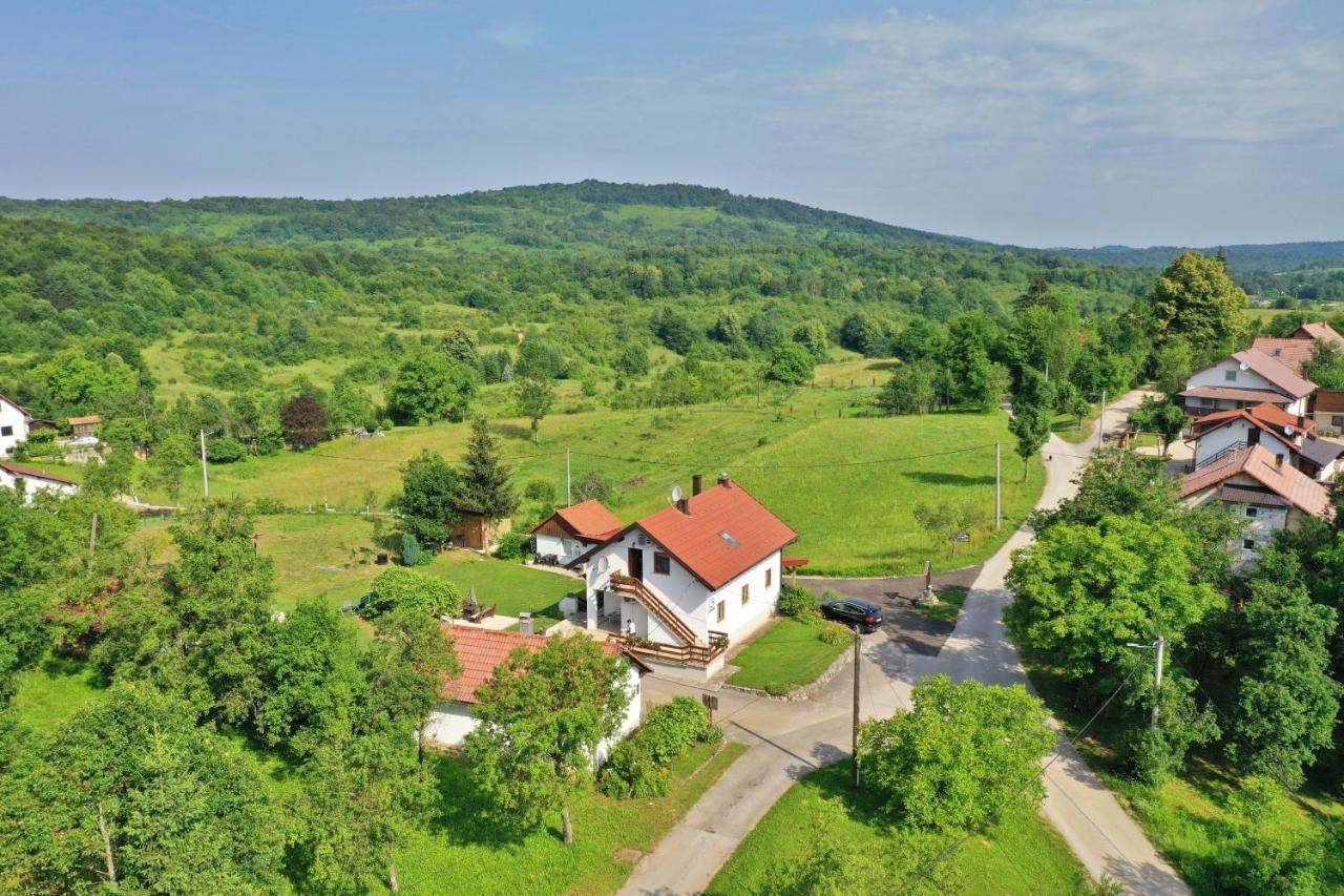 Guest House Family Dukic Раковица Экстерьер фото